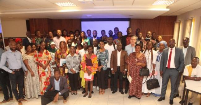 Matinales de la CGECI – Les gestionnaires des ressources humaines jugent le cadre législatif du télétravail en Côte d’Ivoire 